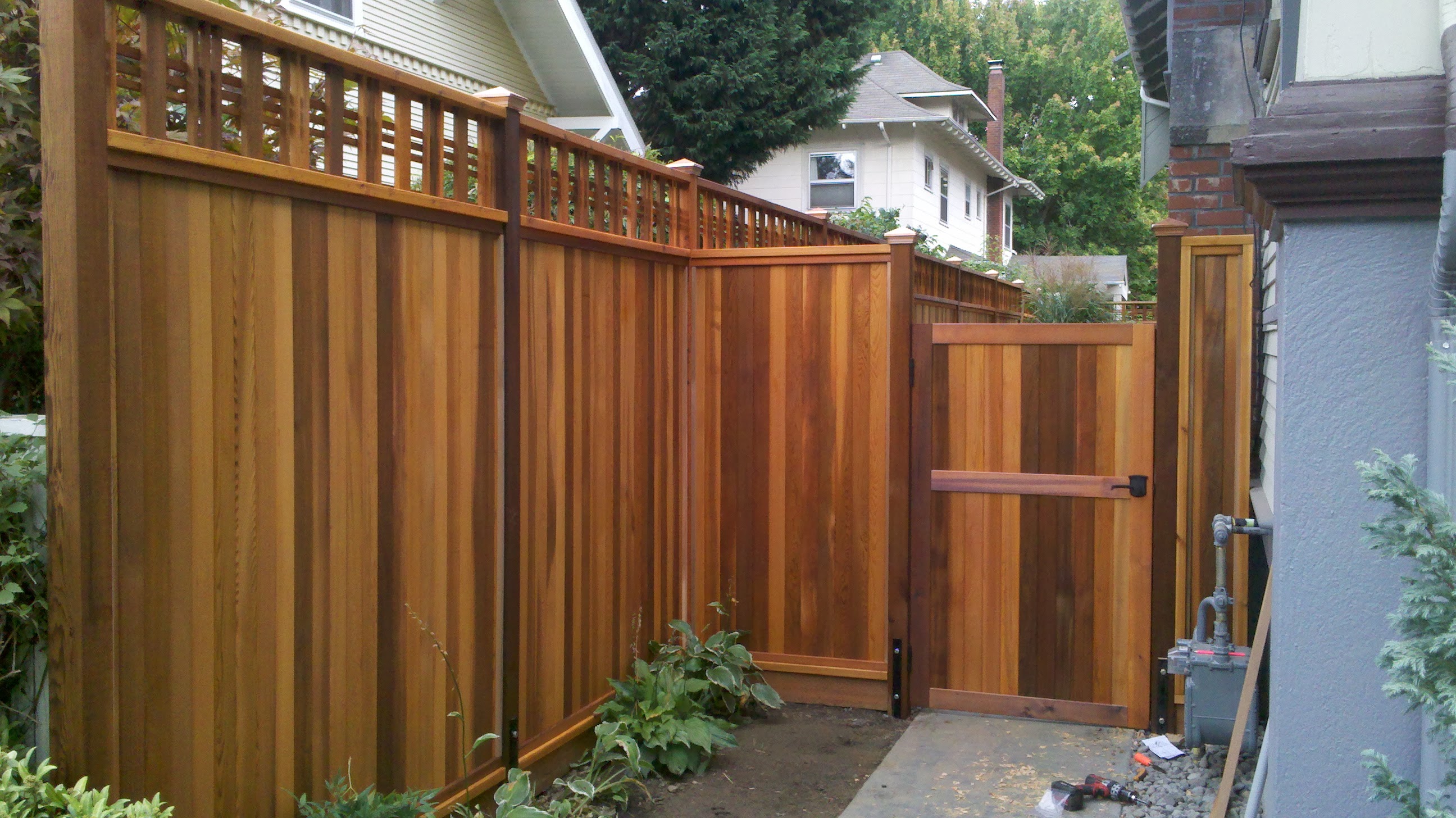 Fence construction project by a Bend Oregon general contractor